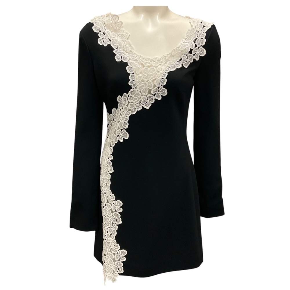 DAVID KOMA BLACK / WHITE CADY & MACRAME LACE TRIM LONG SLEEVE MINI DRESS